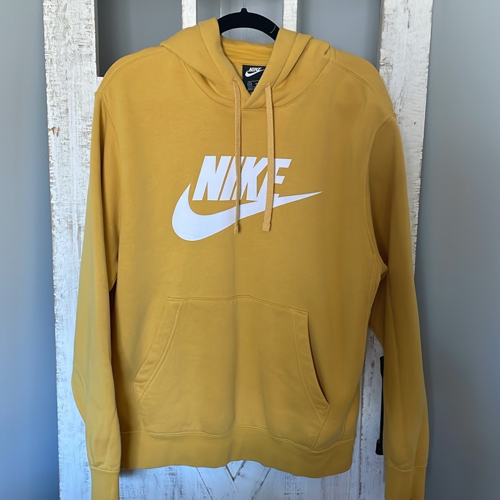 NWOT Men’s Nike Hoodie